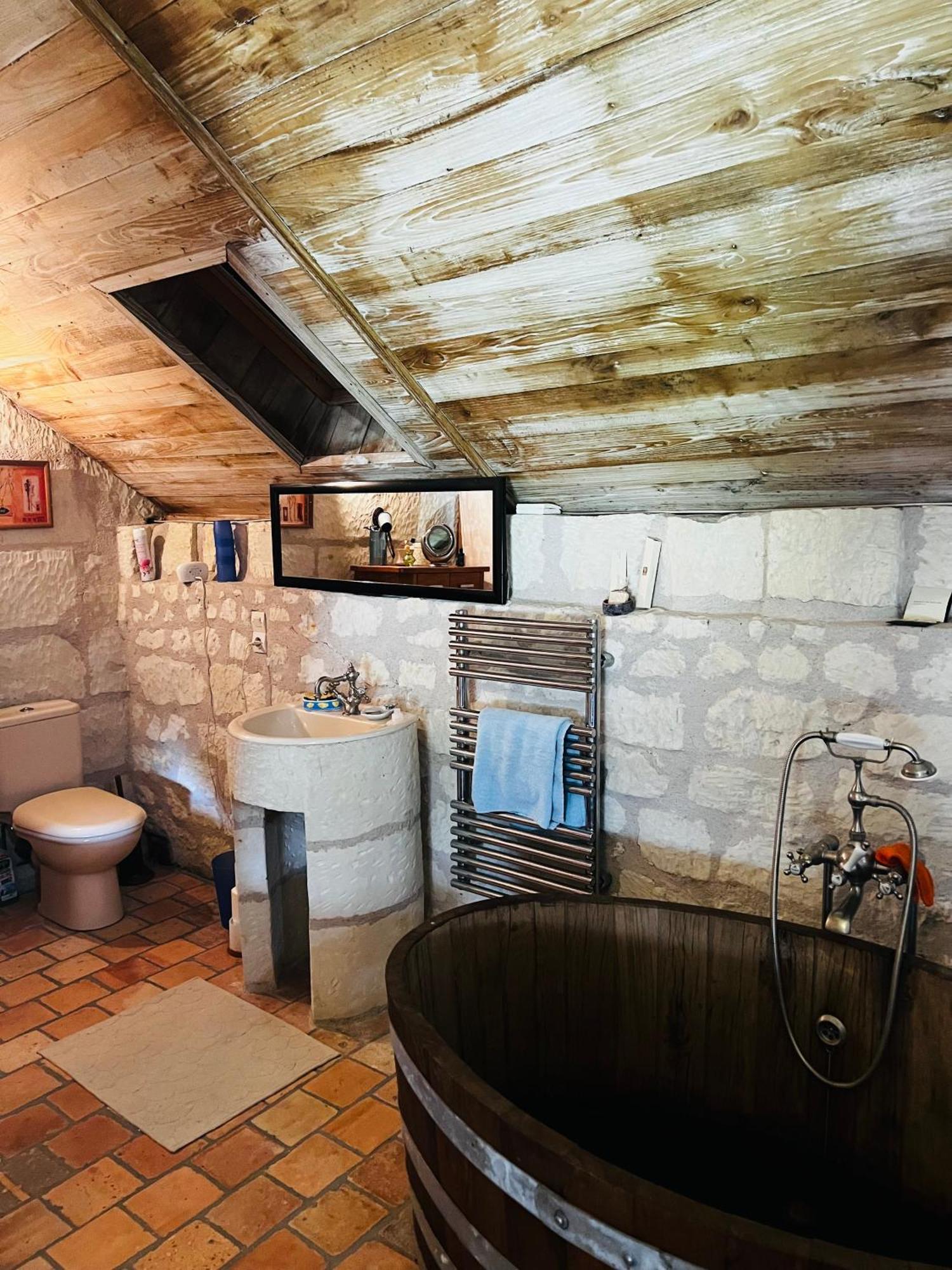 Chateau De La Thibaudiere - Chambre Du Tonneau Allonnes  Eksteriør bilde