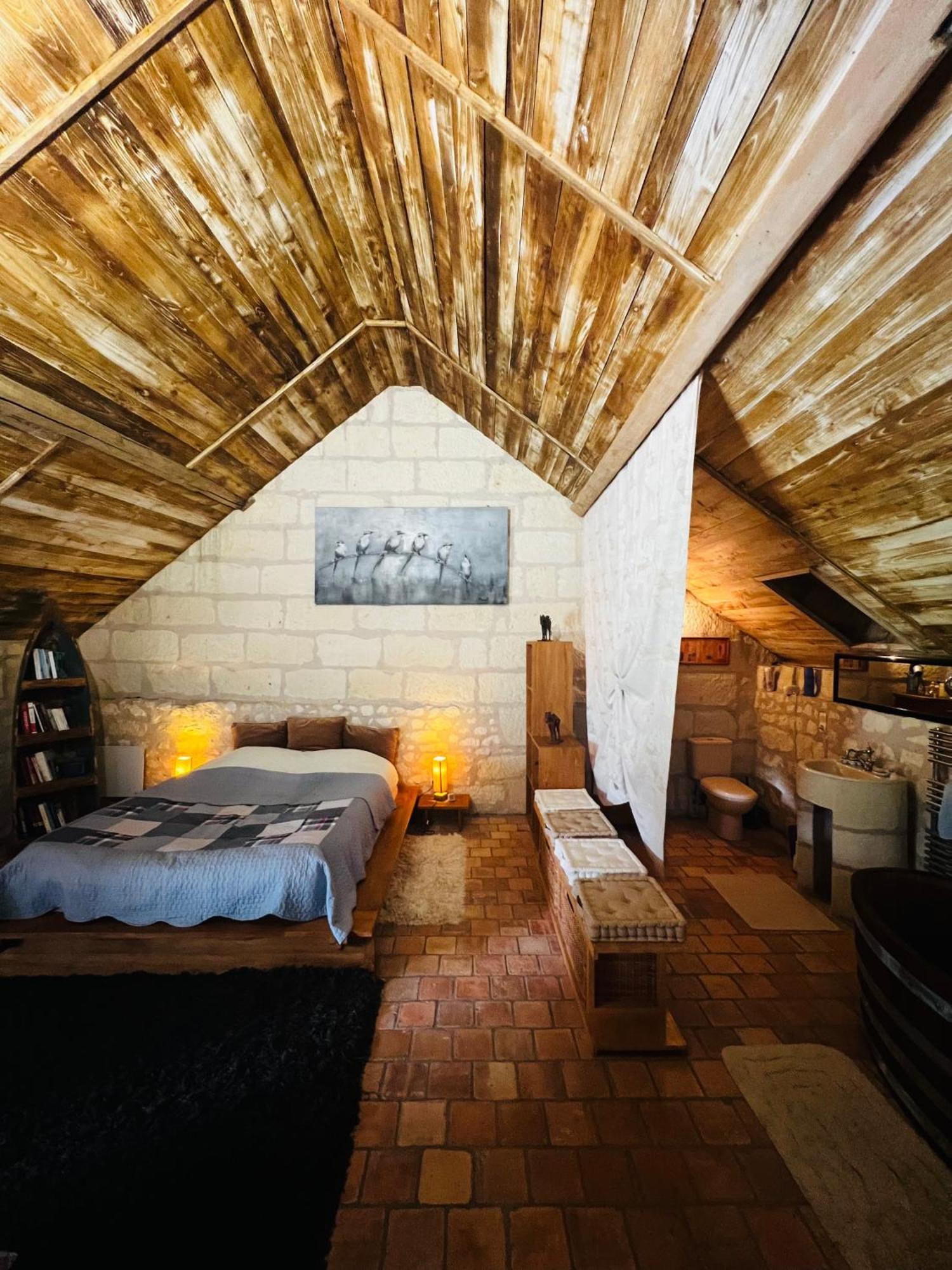 Chateau De La Thibaudiere - Chambre Du Tonneau Allonnes  Eksteriør bilde