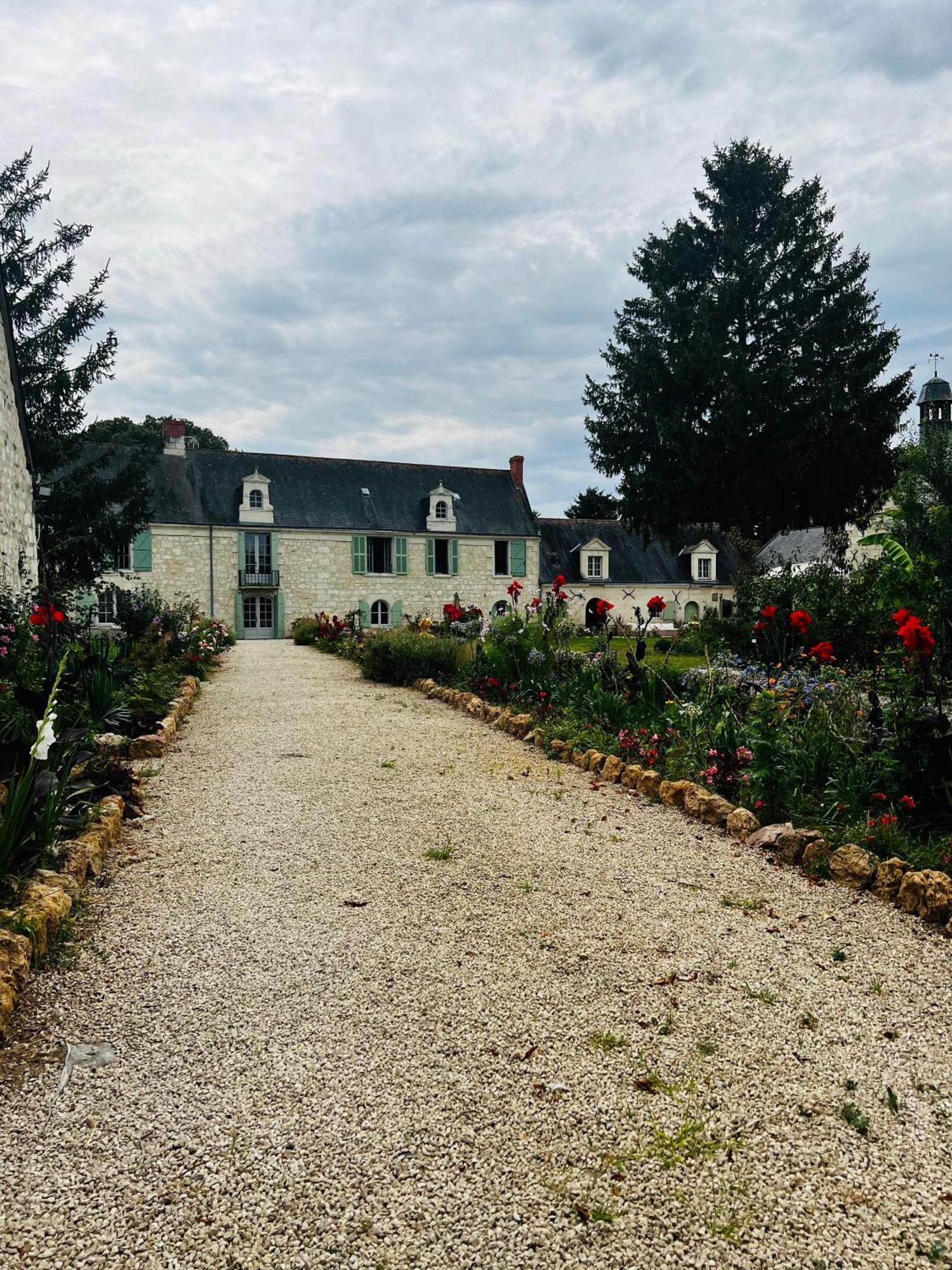Chateau De La Thibaudiere - Chambre Du Tonneau Allonnes  Eksteriør bilde