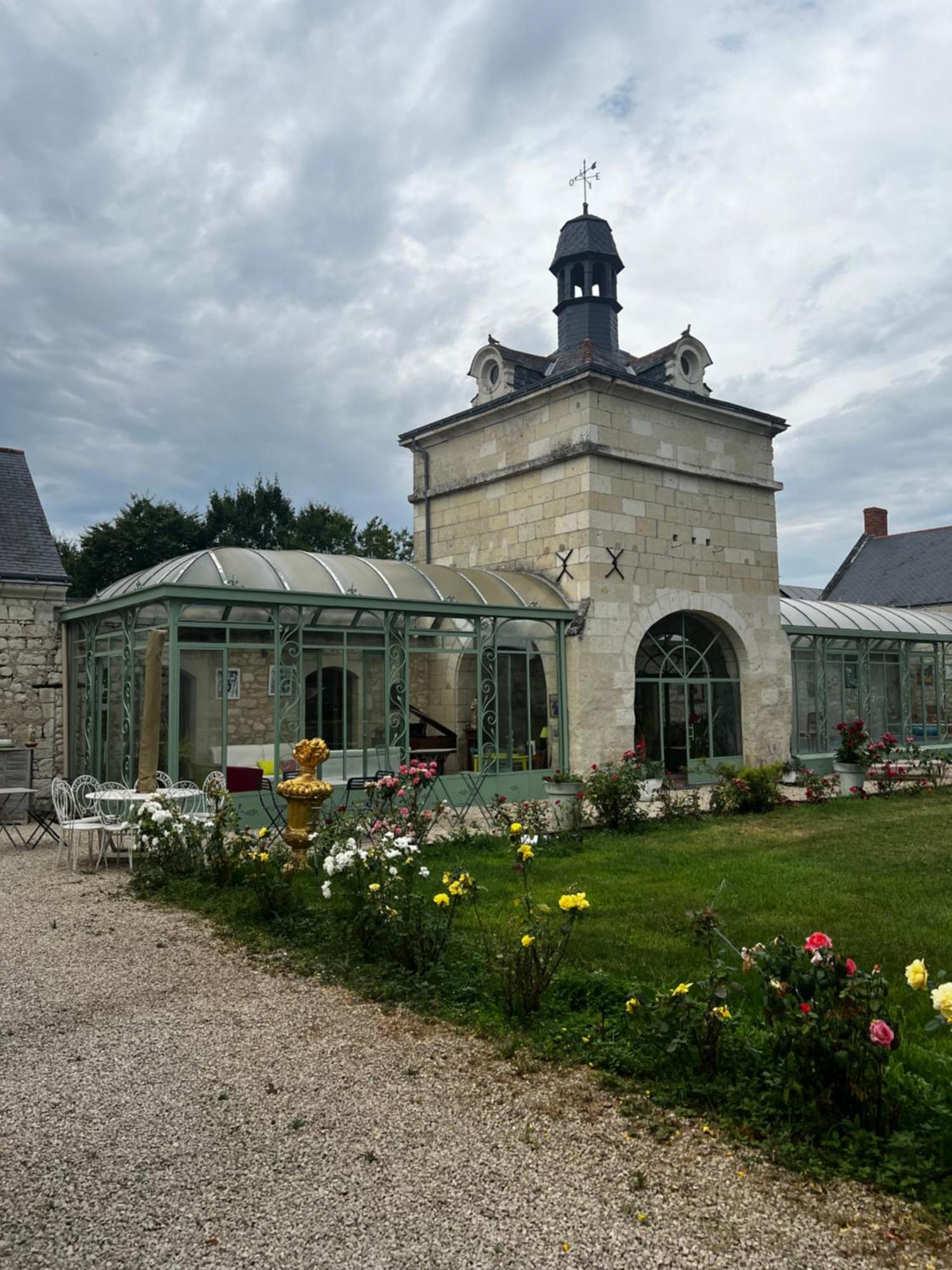 Chateau De La Thibaudiere - Chambre Du Tonneau Allonnes  Eksteriør bilde